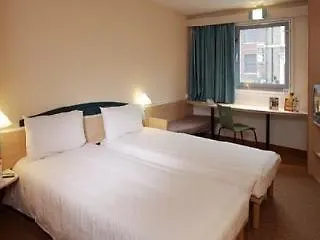 Jacquard Hotel