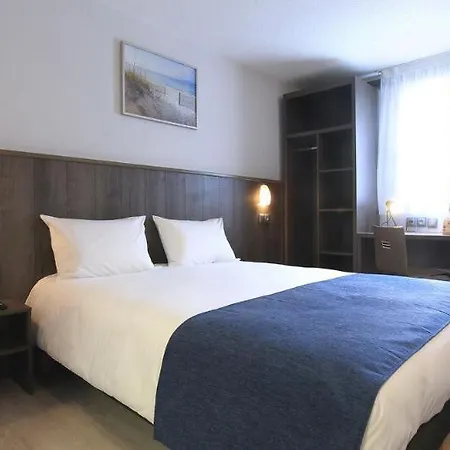 Jacquard Hotel